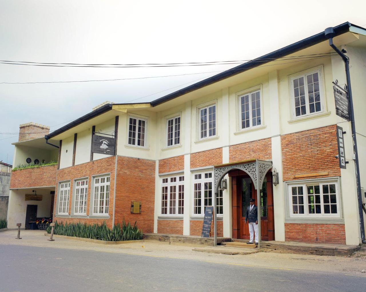 Railway Lodge Hostel Hatton Ngoại thất bức ảnh